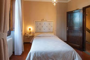 Agape - Art In Hotel Firenze
